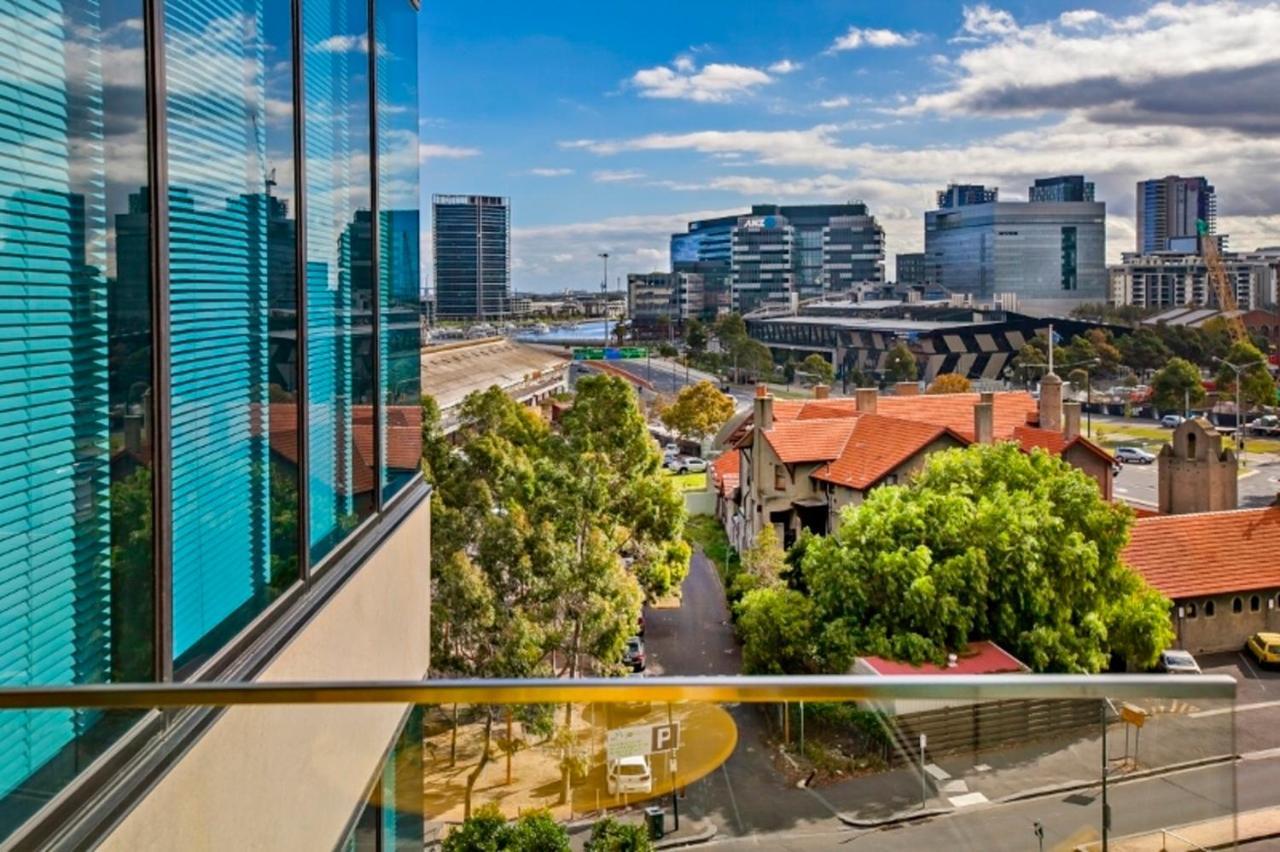 Melbourne Holiday Apartments Flinders Wharf Bagian luar foto