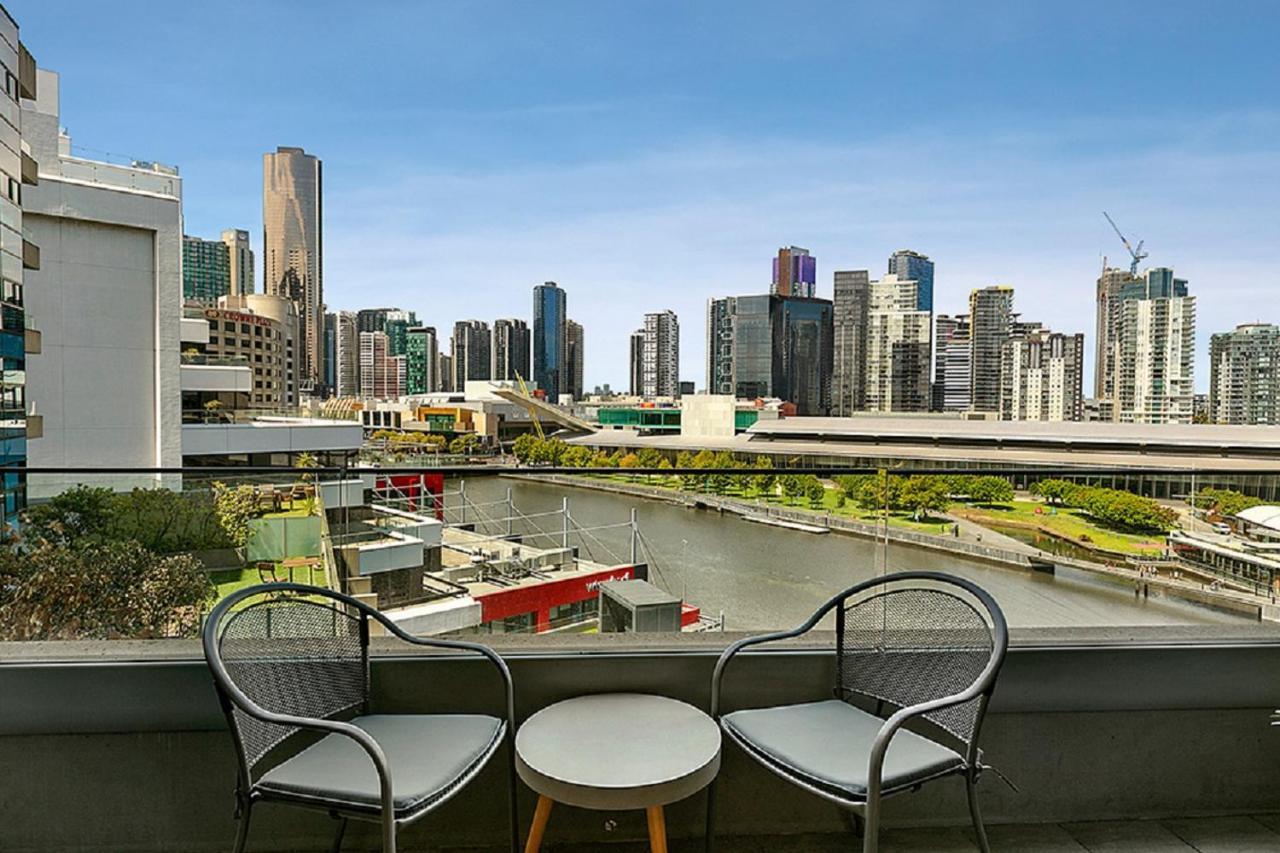 Melbourne Holiday Apartments Flinders Wharf Bagian luar foto